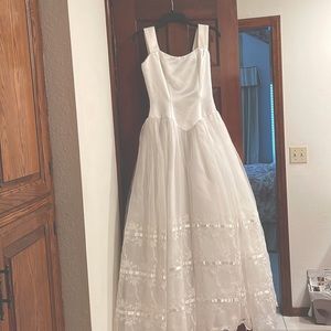 Bridal gown
